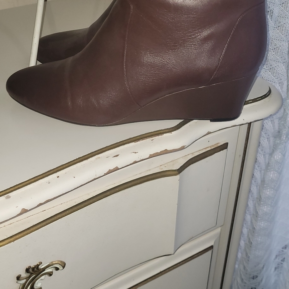 12M Brown Leather Booties - Picture 4 of 4